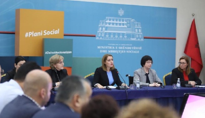 Miratohet Fondi Social: Financohen 14 sherbime te reja per njerezit ne nevoje ne 14 bashki
